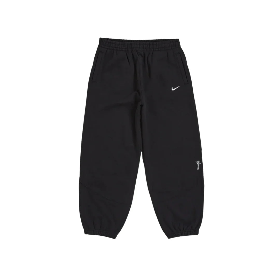 Pantalones deportivos Supreme Nike negros