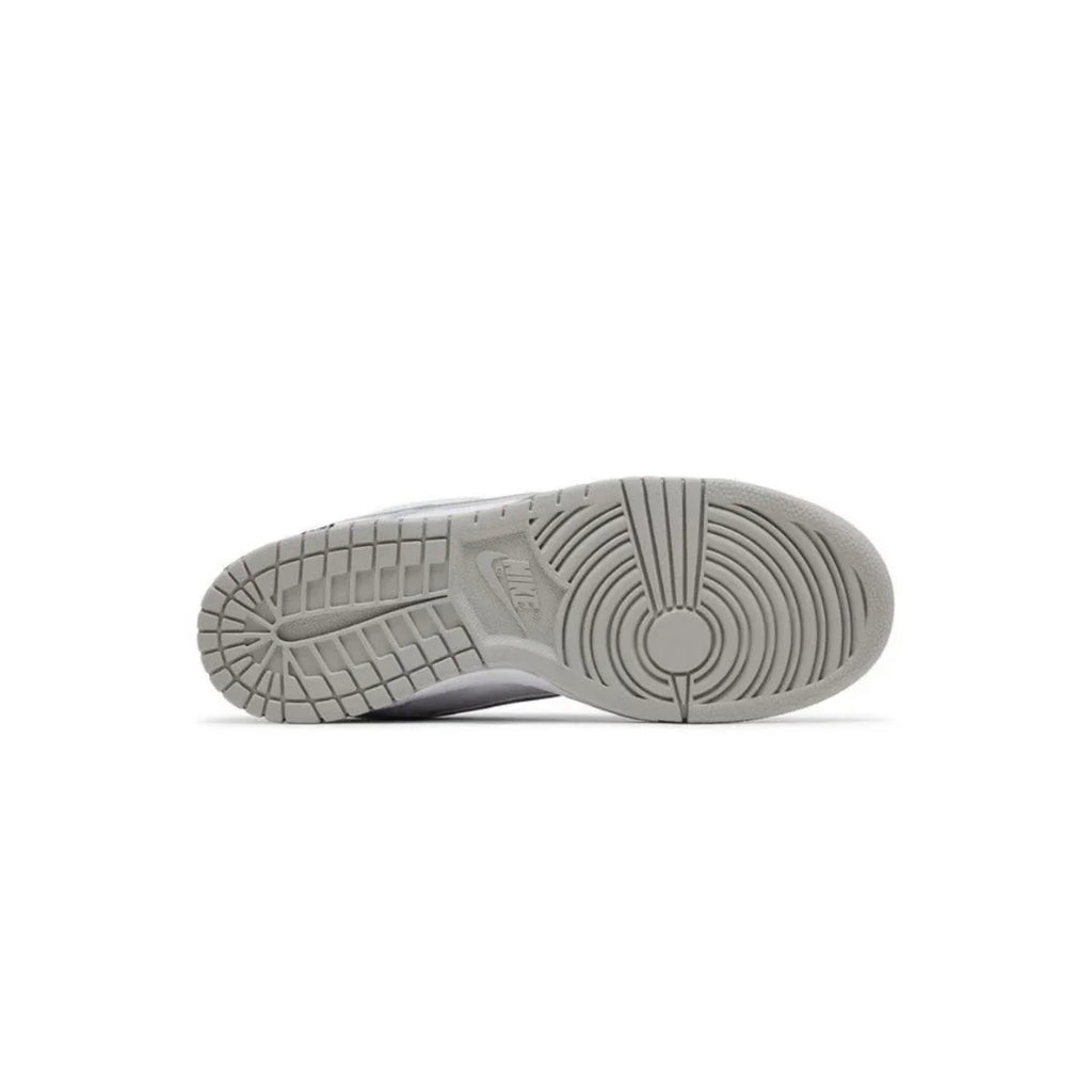 Nike SB Dunk Supreme 94 White Silver